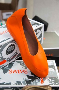 SWIMS �� ��������� ���������� � ELLE