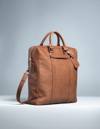 Новые линии, новый образ для мужчины LONGCHAMP.